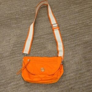 🧡🧡 Lululemon Athletica Vibrant Orange Festival Crossbody Bag 🧡🧡